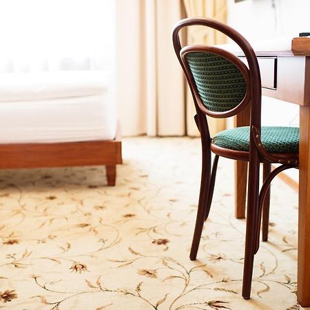 Hotel Slavie Pelhrimov Ngoại thất bức ảnh