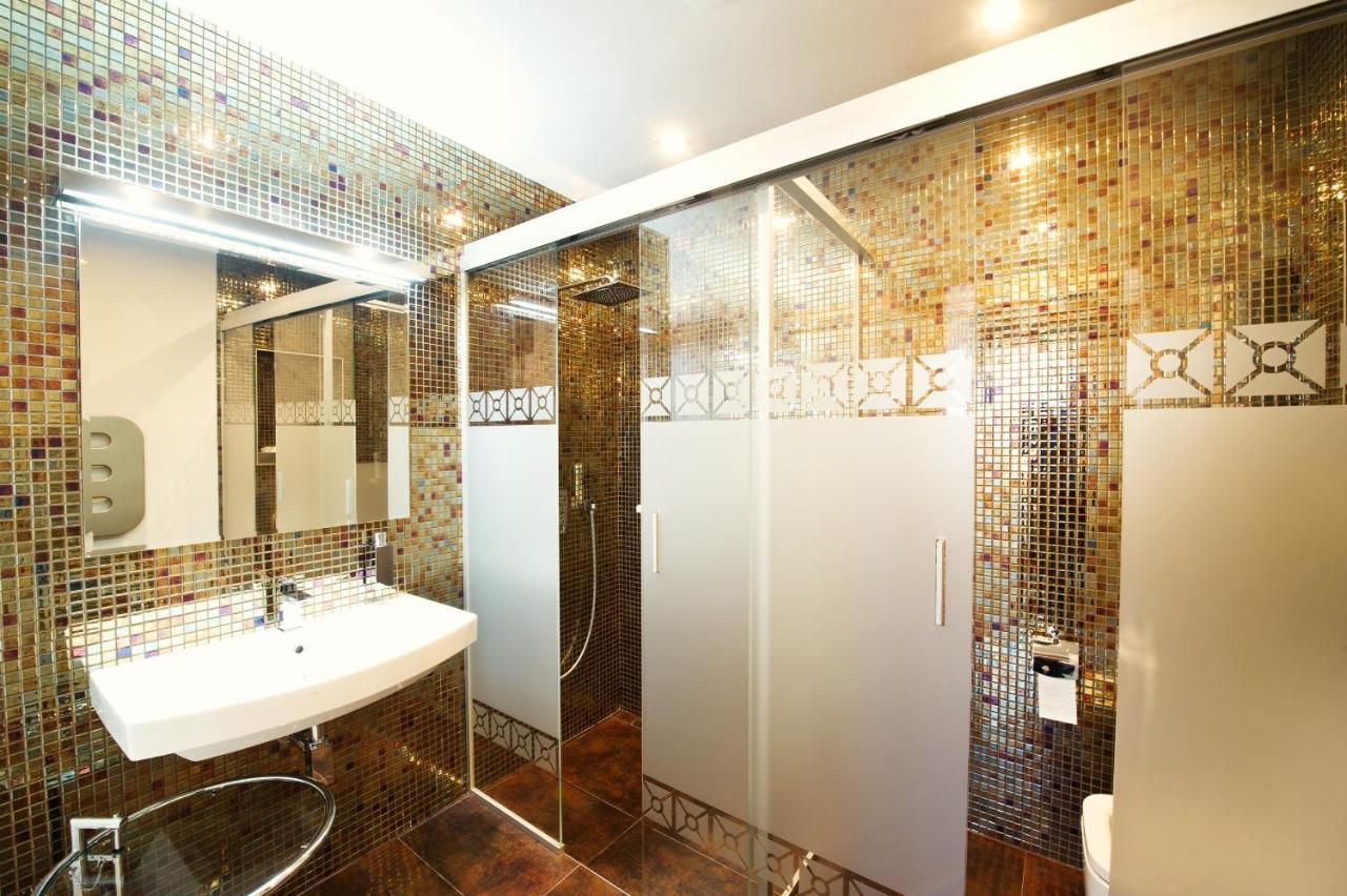 Hotel Slavie Pelhrimov Ngoại thất bức ảnh